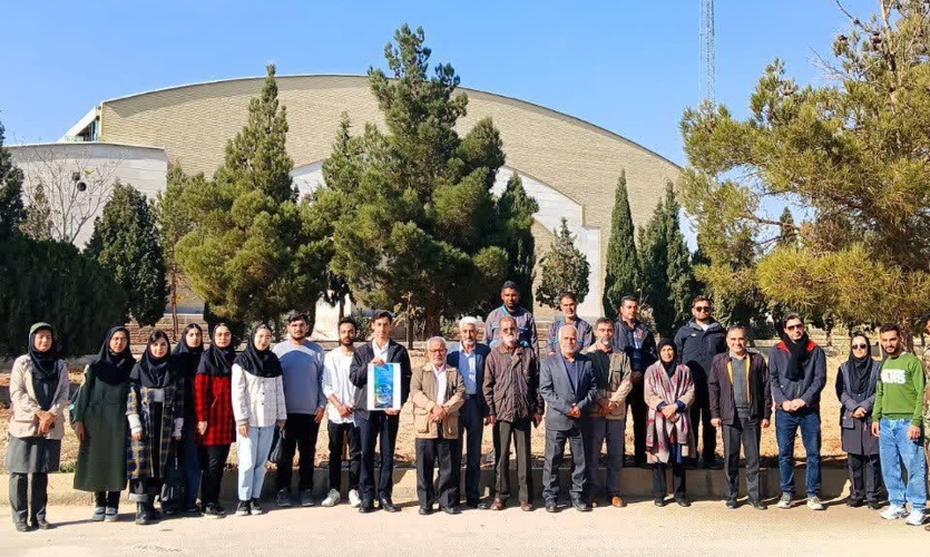 برگزاری پویش روز دانشجو با کاشت نهال در دانشگاه دامغان