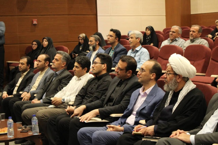 آیین نکوداشت زنده‌یاد دکتر حسن ذوالفقاری در دانشگاه دامغان برگزار شد