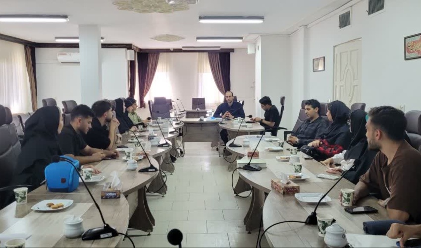 نخستین نشست هم‌اندیشی و توانمندسازی دبیران کانون‌های فرهنگی